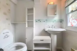 35-80 161st St, Flushing, NY 11358 - Photo 10