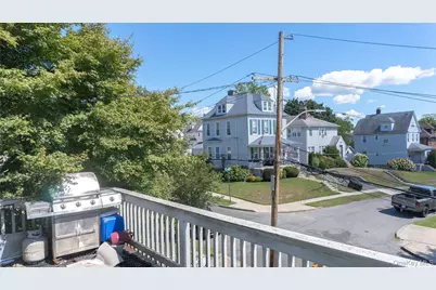 20 Pelhamside Drive, New Rochelle, NY 10801 - Photo 18