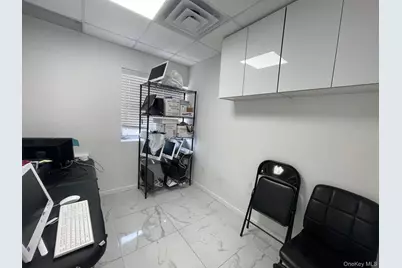 41-42 College Point Boulevard #2A, Flushing, NY 11355 - Photo 10