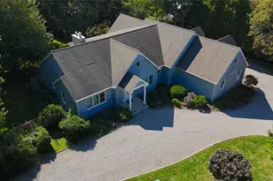 71 Sebonac Inlet Rd, Southampton, NY 11968 - Photo 2