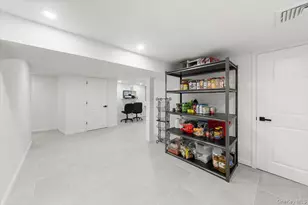 175 Edgepark Rd, White Plains, NY 10603 - Photo 28