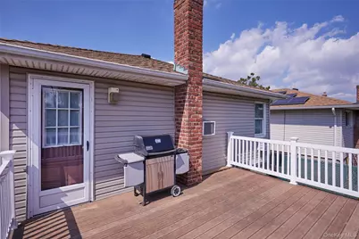 3363 Lawrence Avenue, Oceanside, NY 11572 - Photo 16