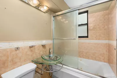 3531 Bronxwood Avenue #2J, Bronx, NY 10469 - Photo 12