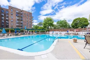 224-24 Union Tpke, Oakland Gardens, NY 11364 - Photo 16