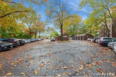 224-24 Union Turnpike #2N, Oakland Gardens, NY 11364 - Photo 22