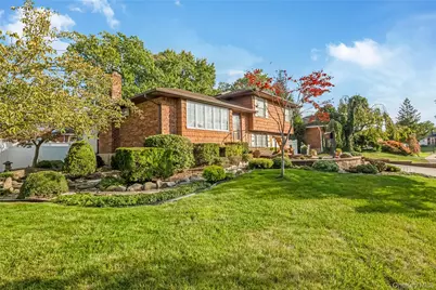 40 Damin Drive, Farmingdale, NY 11735 - Photo 1