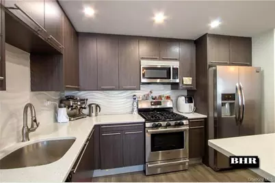 3435 Guider Avenue #5A, Brooklyn, NY 11235 - Photo 2