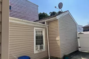 22-20 126th St, College Point, NY 11356 - Photo 6