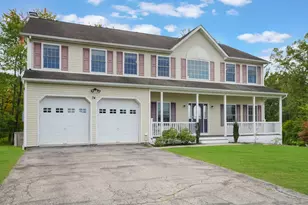 74 Red Maple Way, New Windsor, NY 12553 - Photo 2