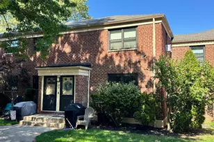219-12 75th Ave, Bayside, NY 11364 - Photo 22