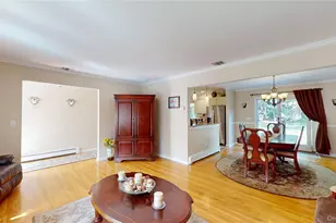 9 Linda Ln, East Moriches, NY 11940 - Photo 8