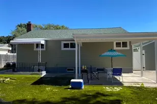 154 Charter Oaks, Brentwood, NY 11717 - Photo 32