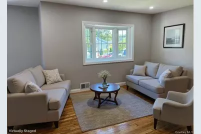 154 Charter Oaks, Brentwood, NY 11717 - Photo 12