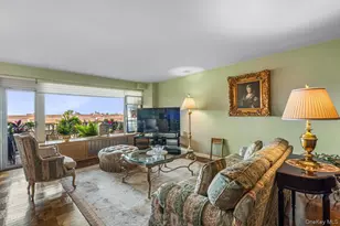 166-25 Powells Cove Blvd, Whitestone, NY 11357 - Photo 14