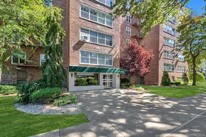 211-40 18 Avenue #4B, Flushing, NY 11360 - Photo 2