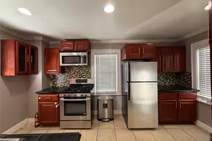 94-72 199th St, Hollis, NY 11423 - Photo 6