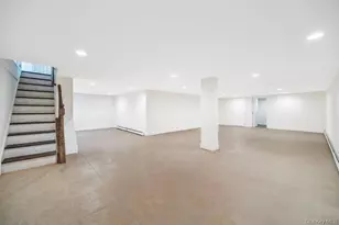 109 Oakside Dr, Smithtown, NY 11787 - Photo 26