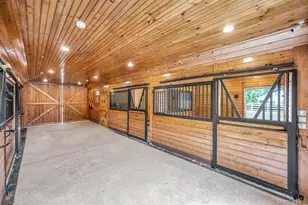109 Oakside Dr, Smithtown, NY 11787 - Photo 30