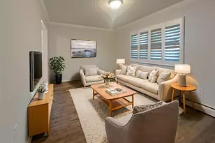 371 Pennsylvania Ave, Mineola, NY 11501 - Photo 2