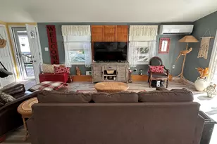 53 Village Cir S, Manorville, NY 11949 - Photo 4