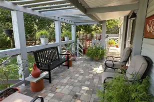 53 Village Cir S, Manorville, NY 11949 - Photo 10