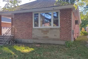 250-12 81st Ave, Bellerose, NY 11426 - Photo 4