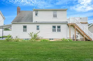 3862 Clark St, Seaford, NY 11783 - Photo 24