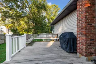 212 Locust Dr, Rocky Point, NY 11778 - Photo 32