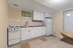 212 Locust Dr, Rocky Point, NY 11778 - Photo 28