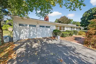 1 Philmore Dr, Poughkeepsie, NY 12603 - Photo 2