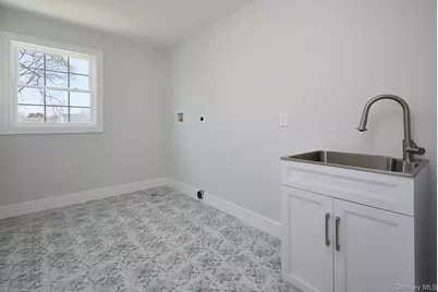 1480 Adam Place, Wantagh, NY 11793 - Photo 4