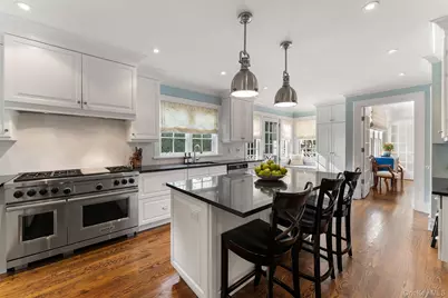 5 Greenfield Avenue, Bronxville, NY 10708 - Photo 8