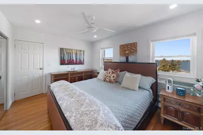 902 Dean Avenue, Bronx, NY 10465 - Photo 14