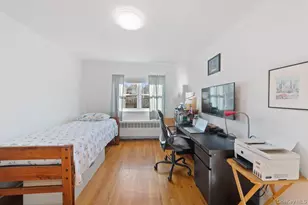 902 Dean Ave, Bronx, NY 10465 - Photo 16