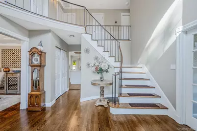 31 Dillon Drive, Dix Hills, NY 11746 - Photo 6