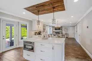 31 Dillon Dr, Dix Hills, NY 11746 - Photo 14