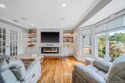 31 Dillon Drive, Dix Hills, NY 11746 - Photo 18