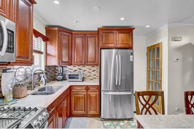 516 Elton Street, Brooklyn, NY 11208 - Photo 2