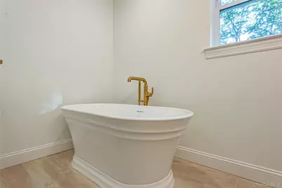 64 Blydenburgh Road, Centereach, NY 11720 - Photo 40