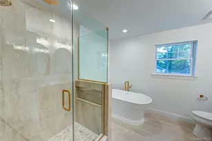 64 Blydenburgh Rd, Centereach, NY 11720 - Photo 38