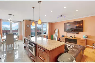 2800 Coyle #622, Brooklyn, NY 11235 - Photo 14