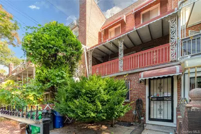 565 E 81st Street, Brooklyn, NY 11236 - Photo 2