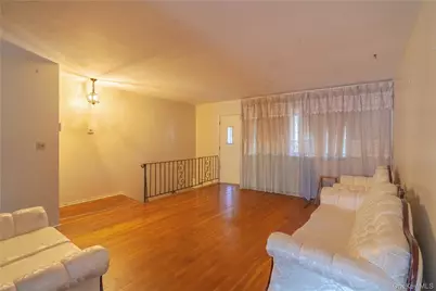 565 E 81st Street, Brooklyn, NY 11236 - Photo 6