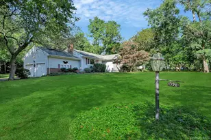 770 Meadow Ln, Mattituck, NY 11952 - Photo 2