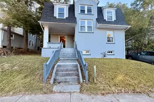 29 Beacon St, Middletown, NY 10940 - Photo 2