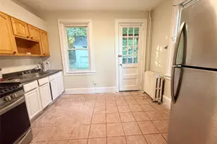 29 Beacon St, Middletown, NY 10940 - Photo 12