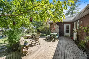 209 Claremont Ave, West Babylon, NY 11704 - Photo 10