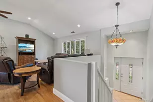 12 Wesleyan Rd, Commack, NY 11725 - Photo 4