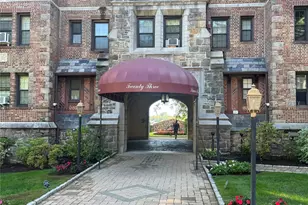 23 Old Mamaroneck Rd, White Plains, NY 10605 - Photo 2