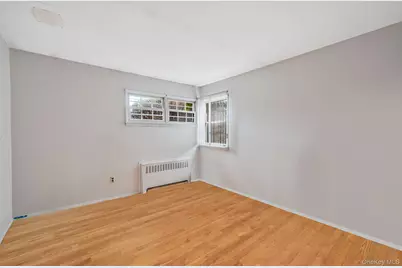 361 35th Street, Lindenhurst, NY 11757 - Photo 12